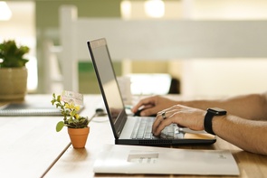 Arzttermine online buchen: Servicesegen oder Datenkrake?